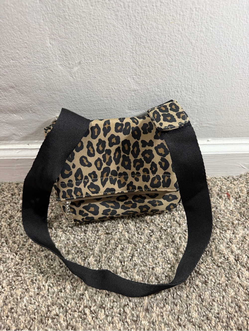 T.J.Maxx Leopard Print Crossbody - Tan and Black - Picture 3 of 3